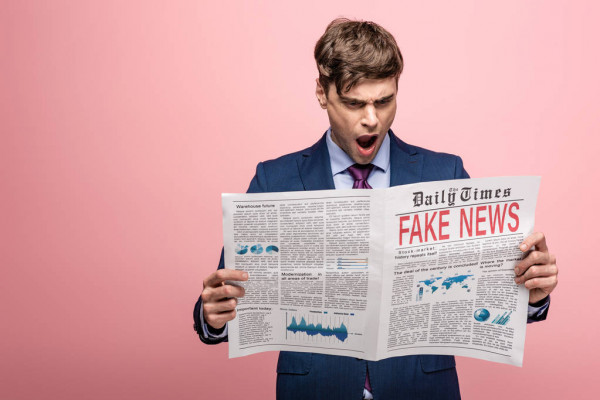 Фаллосимволизм НАТО, покатушки Урсулы, проститутка Даля: утренний кофе с EADaily