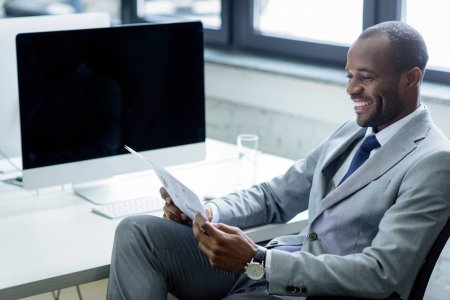 В РФ 4% работодателей сократили зарплаты сотрудников в первом квартале 2025 года